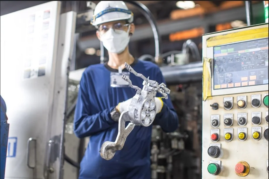 Precision plastic injection and industrial parts manufacturing