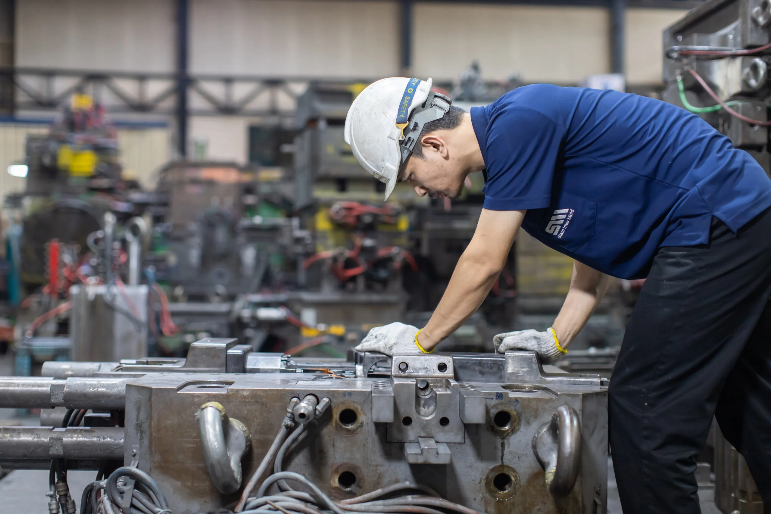 Precision mold making services by Siam Inter Mold